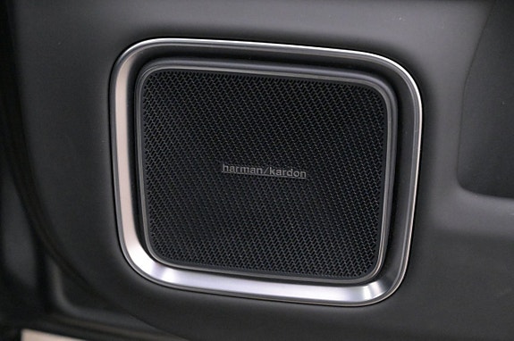 Polestar 4 12 of 27
