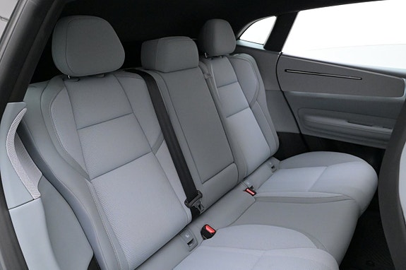 Polestar 4 22 of 27