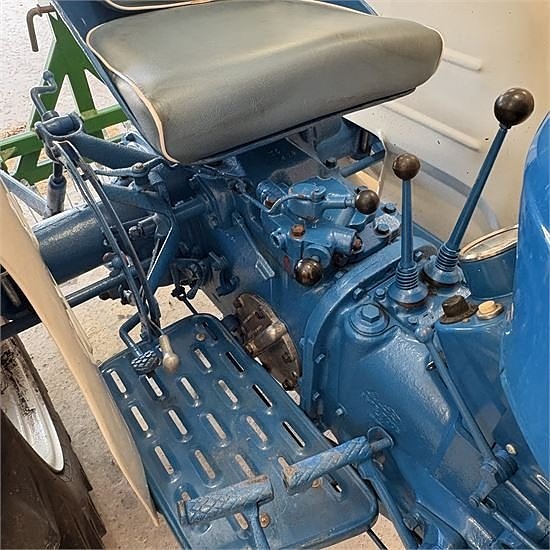 Fordson Super Dexta - Totalrenoveret / fully renovated - Nye 9 of 21