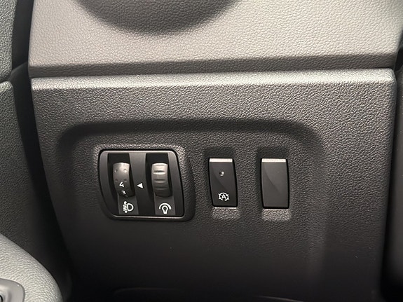 Renault Captur 14 of 30