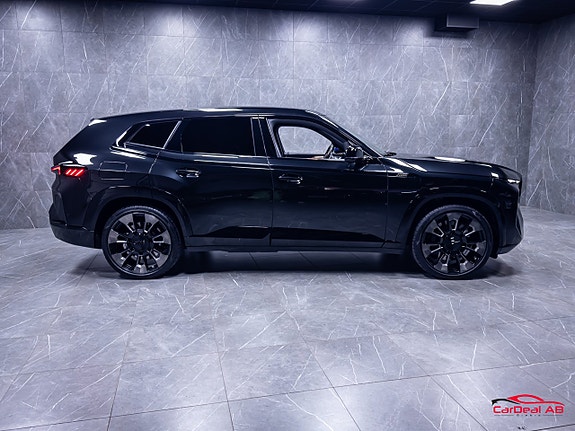 BMW XM 8 of 30