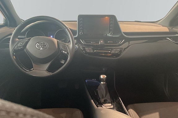 Toyota C-HR 8 of 10