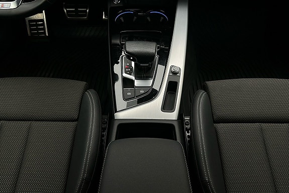 Audi A4 9 of 26