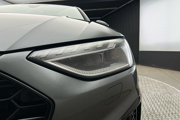 Audi A4 11 of 26