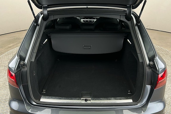 Audi A4 14 of 26