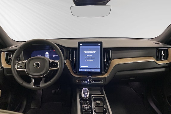 Volvo XC60 9 of 12