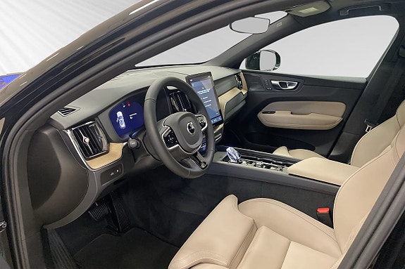 Volvo XC60 7 of 12