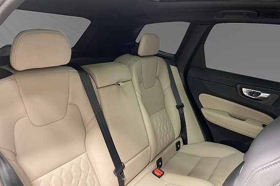 Volvo XC60 11 of 12