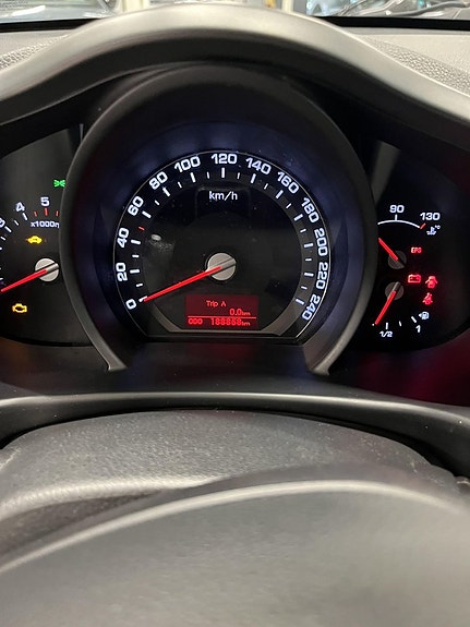 Kia Sportage 8 of 8