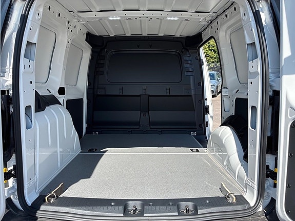 Volkswagen Caddy 14 of 18