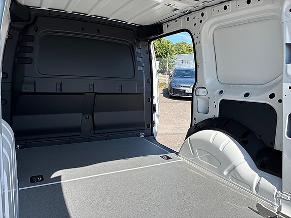 Volkswagen Caddy 15 of 18
