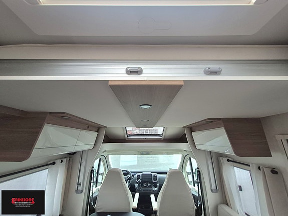 Pilote P 746 *Hydraulben * AC *Queenbed 9 of 16