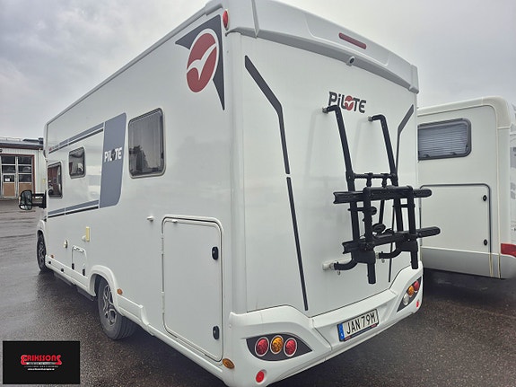 Pilote P 746 *Hydraulben * AC *Queenbed 16 of 16
