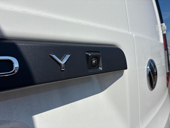 Volkswagen Caddy 17 of 18