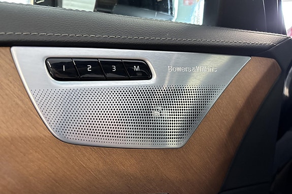 Volvo XC90 20 of 24