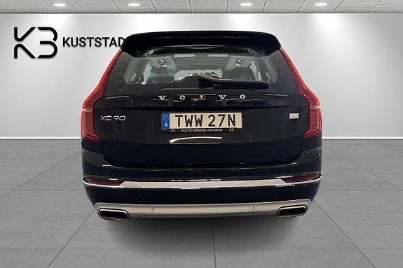 Volvo XC90 4 of 24