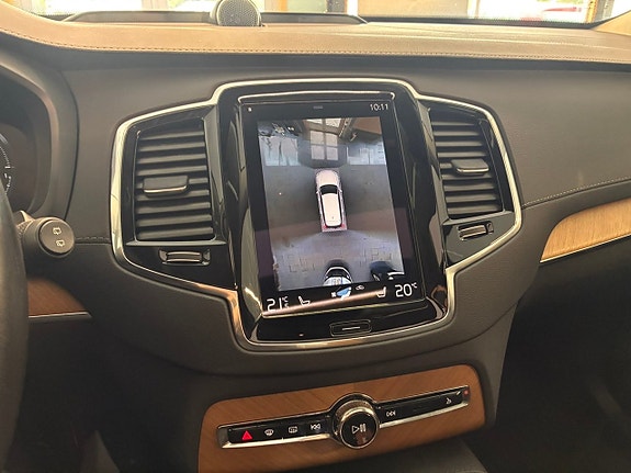 Volvo XC90 17 of 24
