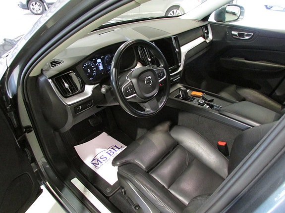 Volvo XC60 9 of 21