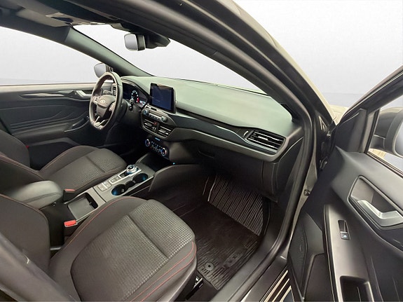 Ford Focus 24 of 30