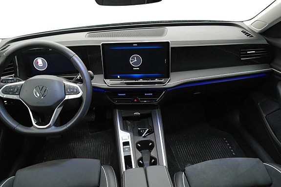 Volkswagen Passat 8 of 23