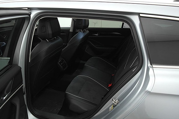 Volkswagen Passat 22 of 23