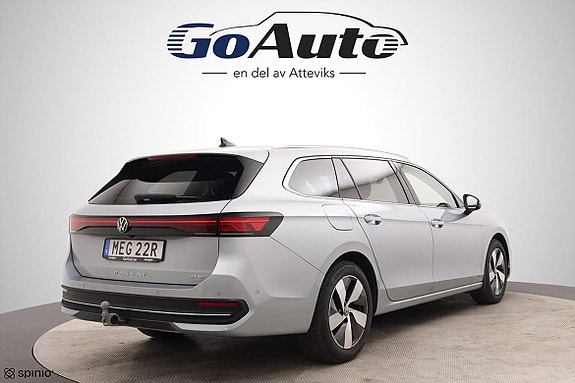 Volkswagen Passat 4 of 23