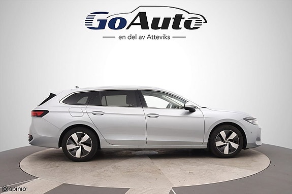 Volkswagen Passat 3 of 23