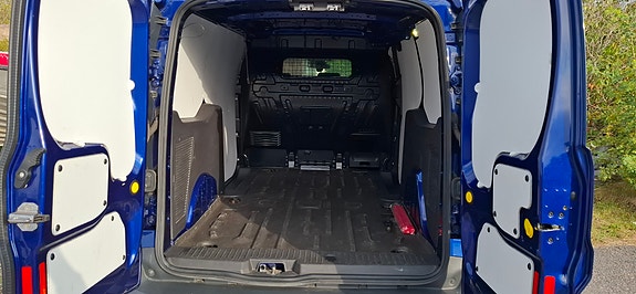 Ford Transit Connect 7 of 8