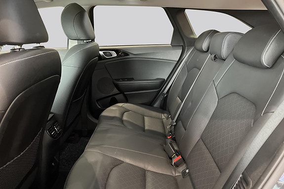 Kia Ceed 9 of 14
