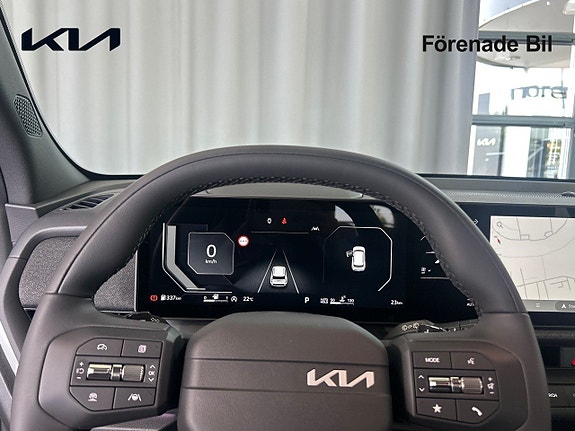 Kia Seltos 10 of 18