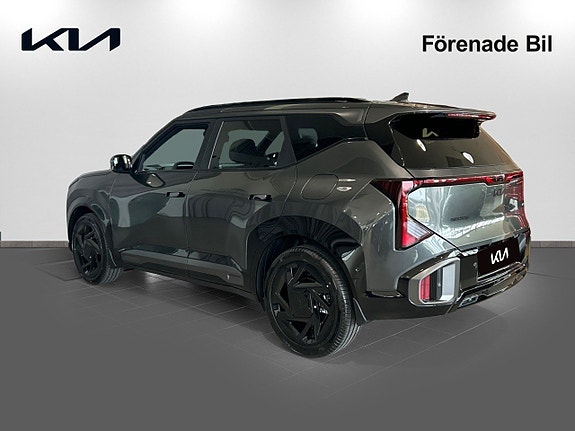 Kia Seltos 6 of 18