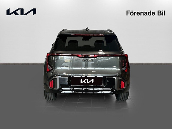 Kia Seltos 5 of 18