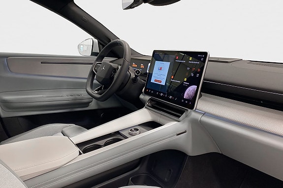Polestar 4 14 of 18