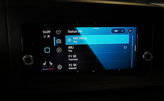 Volkswagen Caddy Maxi 12 of 26