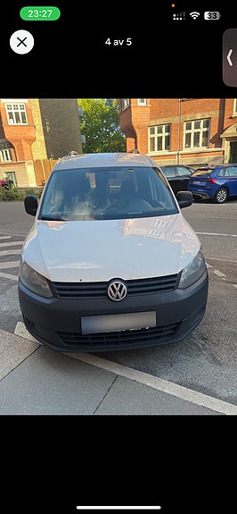 Volkswagen Caddy Maxi 2 of 5
