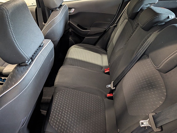 Ford Fiesta 7 of 9