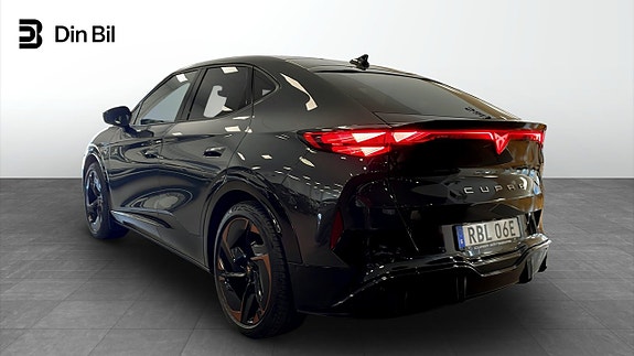 Cupra Tavascan 3 of 14