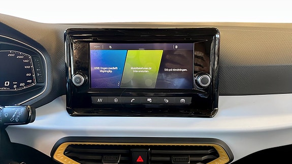 Seat Arona 9 of 12