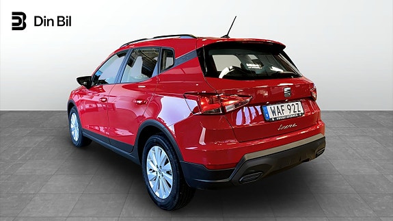 Seat Arona 3 of 12