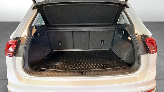 Volkswagen Tiguan 12 of 14