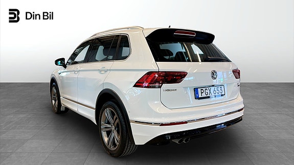 Volkswagen Tiguan 3 of 14