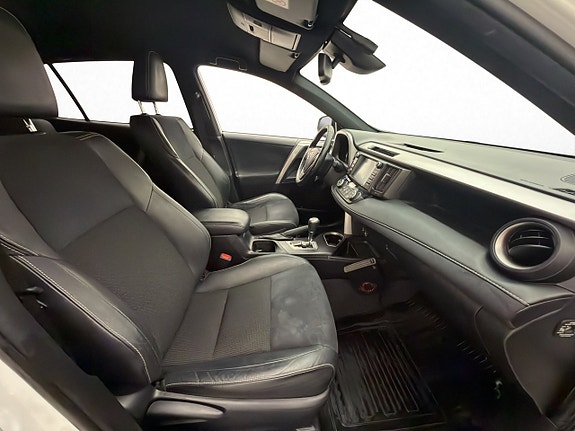 Toyota RAV4 28 of 30