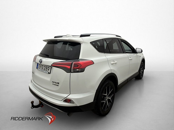Toyota RAV4 8 of 30