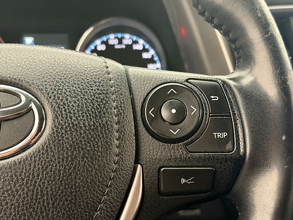 Toyota RAV4 19 of 30