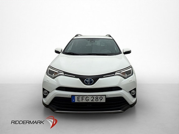 Toyota RAV4 2 of 30