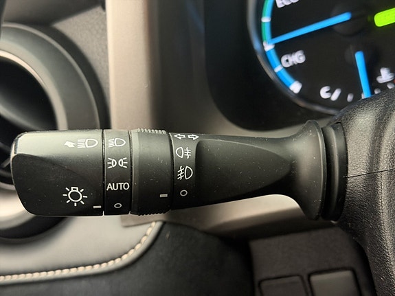 Toyota RAV4 16 of 30