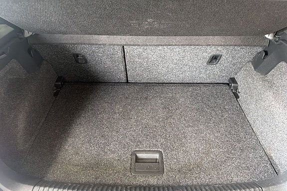 Volkswagen Polo 12 of 16