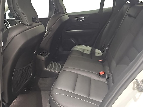 Volvo V60 6 of 14