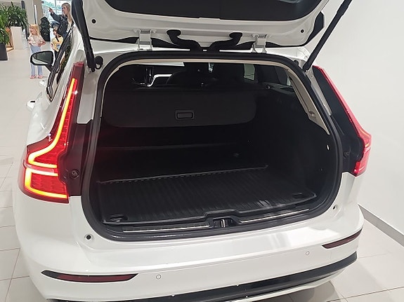 Volvo V60 13 of 14