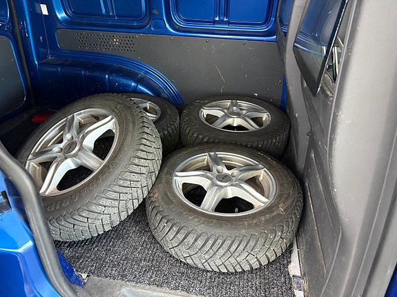 Volkswagen Caddy 7 of 12